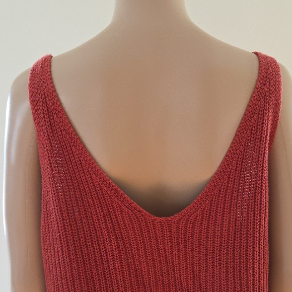 Red-Orange Knit Tank - Picture 4 of 8